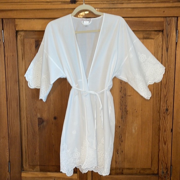 Linea Donatella White Gorgeous Cotton Eyelet Robe Sz. S/M Bridal - Picture 3 of 16
